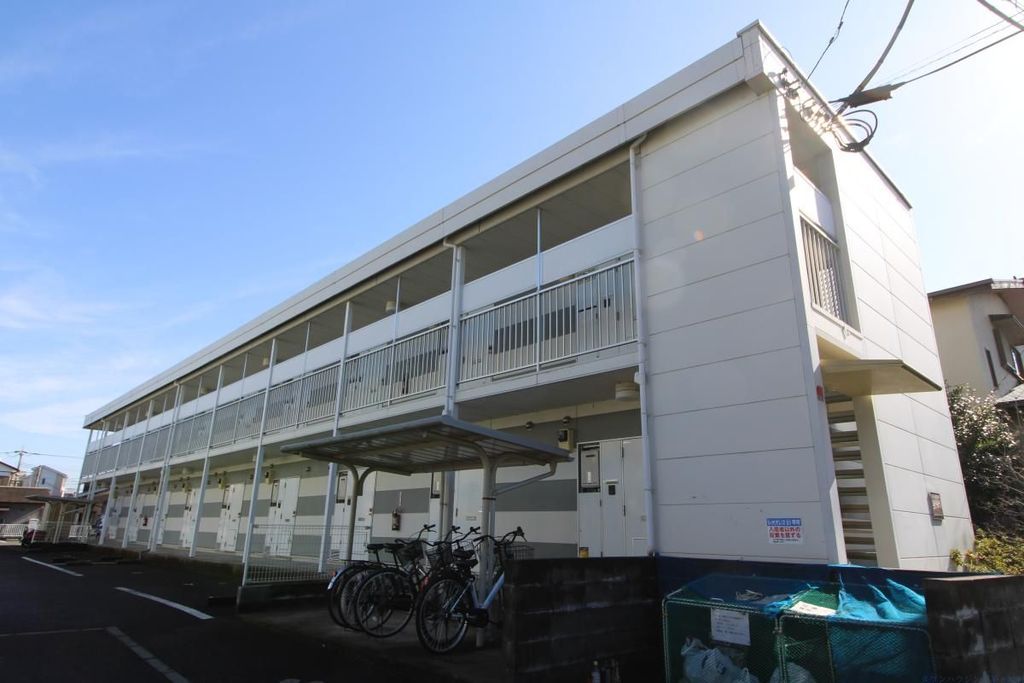 平塚市公所のアパートの建物外観