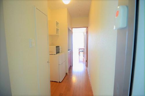 居室・リビング　2Ｆのお部屋はカーペットです。