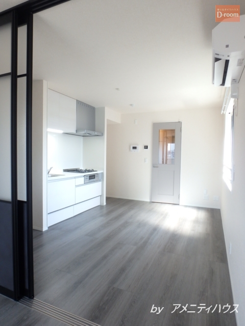 居室・リビング　●スタイリッシュな内装デス♪♪