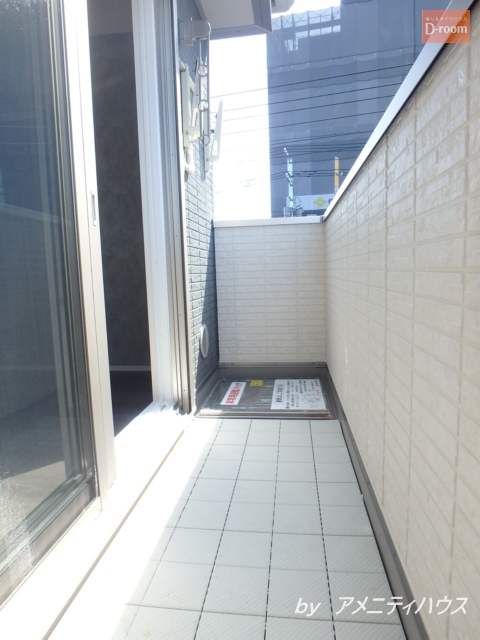 バルコニー　●バルコニースペース。