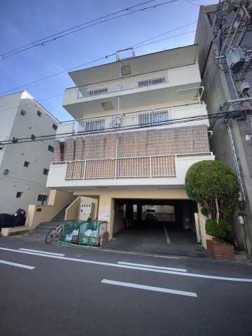 【大阪市住吉区遠里小野のマンションの建物外観】