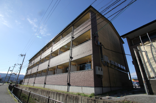 山東アパートIIの建物外観