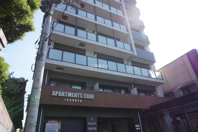 APARTMENTS CODE ISAHAYAの建物外観