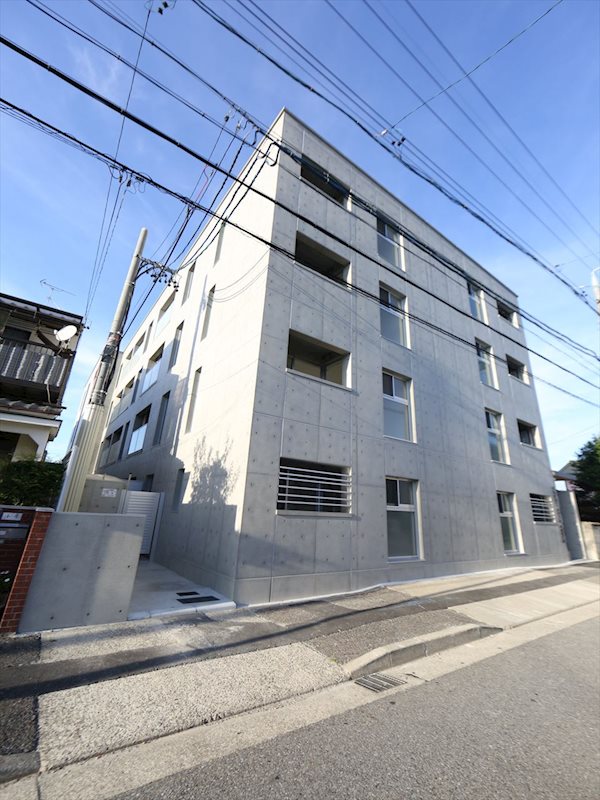 名古屋市中村区塩池町のマンションの建物外観