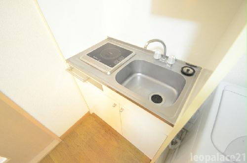 キッチン　設備・使用は号室により異なる為、現況を優先致します。