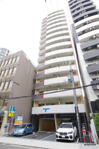 【セレニテ堺筋本町プリエの建物外観】