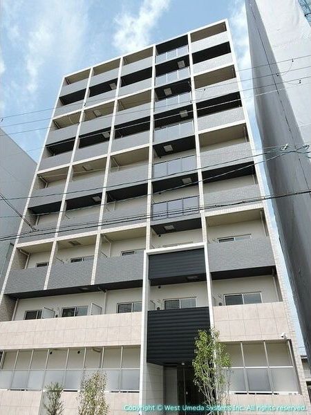 大阪市西成区北開のマンションの建物外観