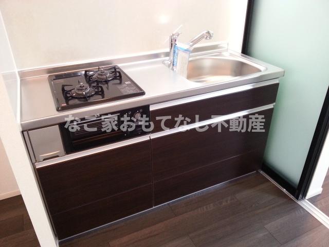 キッチン　花音又穂　お問合せはなご家おもてなし不動産へ。