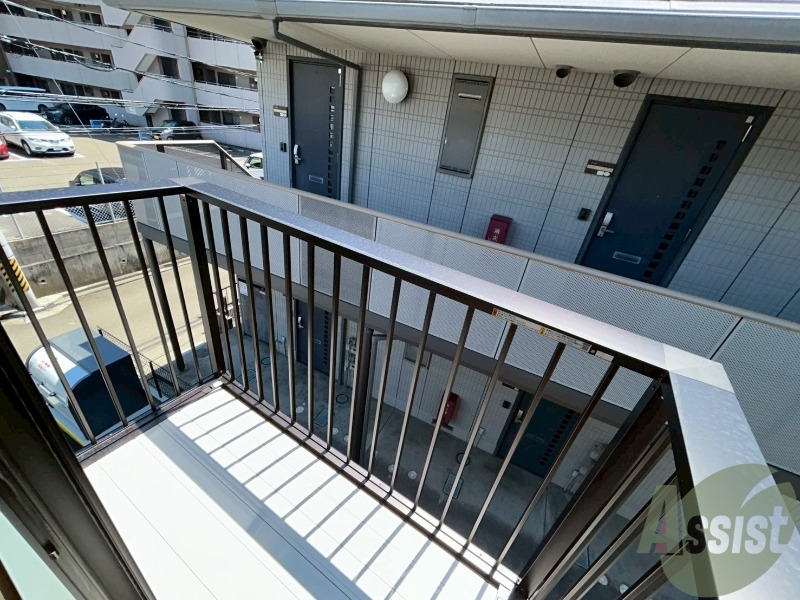 バルコニー　日当たり良好で、お洗濯もしっかり乾きます。