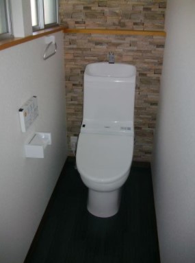 トイレ　温水洗浄便座