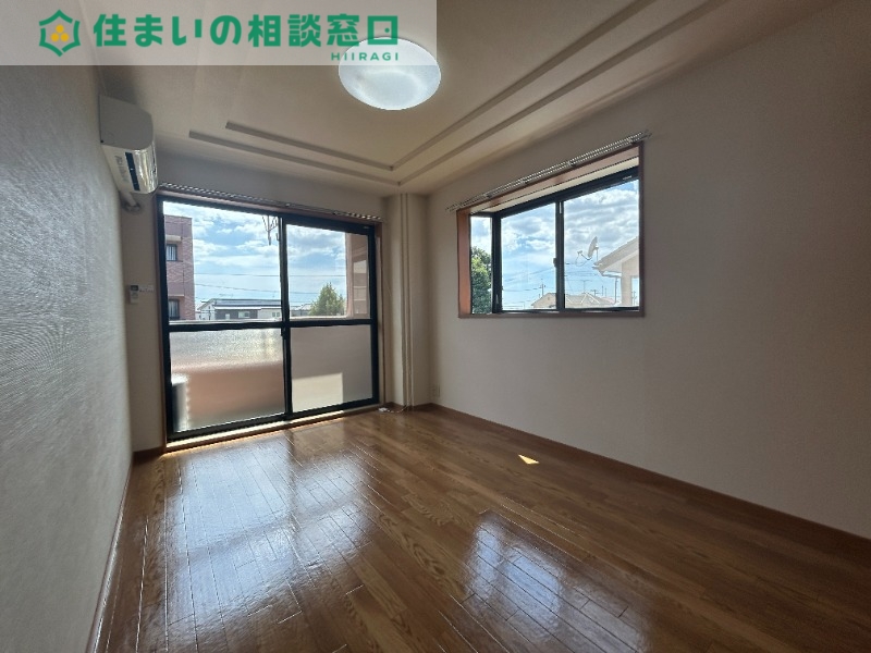 居室・リビング　同型