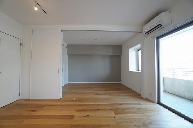 居室・リビング　居間です