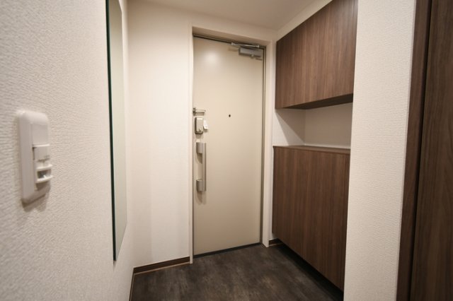 玄関　落ち着いた玄関です