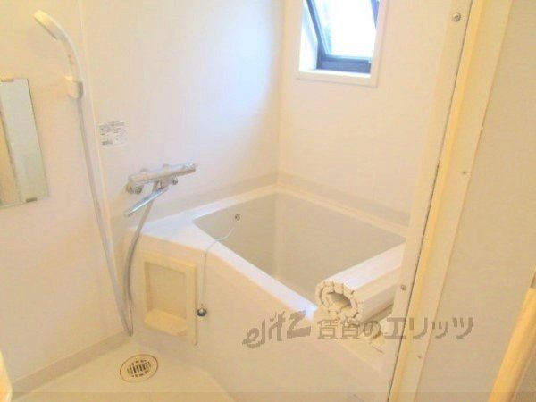 バス・シャワールーム　風呂