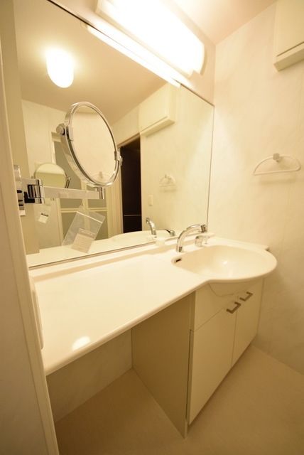 洗面設備　イメージ。２Ｆの室内写真です。