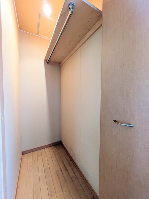 収納　★５帖洋室にある収納スペースです♪★