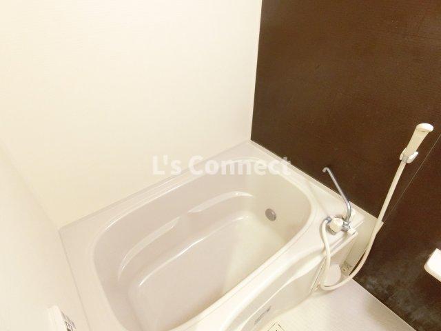 バス・シャワールーム　追焚き、浴室乾燥付きのお風呂。