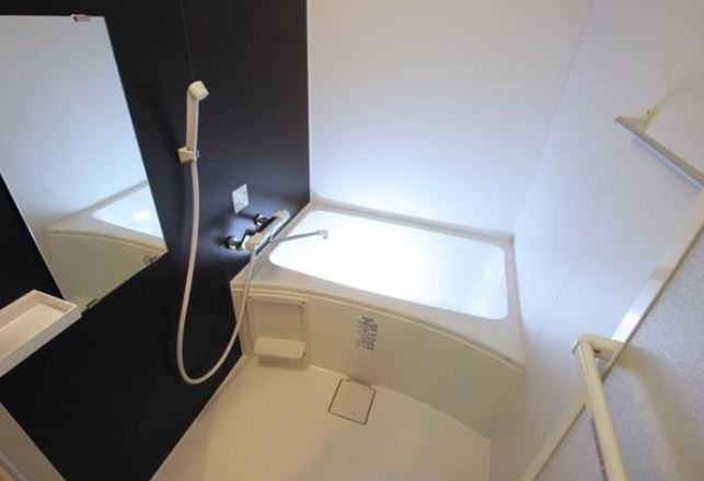 バス・シャワールーム　★浴室乾燥機付きバスルーム★