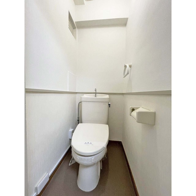 トイレ　※別号室イメージ