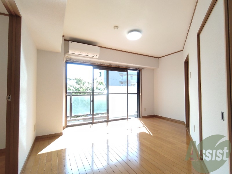 居室・リビング　広くてキレイなＬＤＫが広がっていて、充実した生活が送れそう。