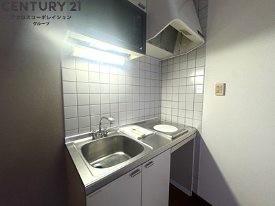 キッチン　IHコンロで火を使わず、料理初心者の方にもおすすめです！