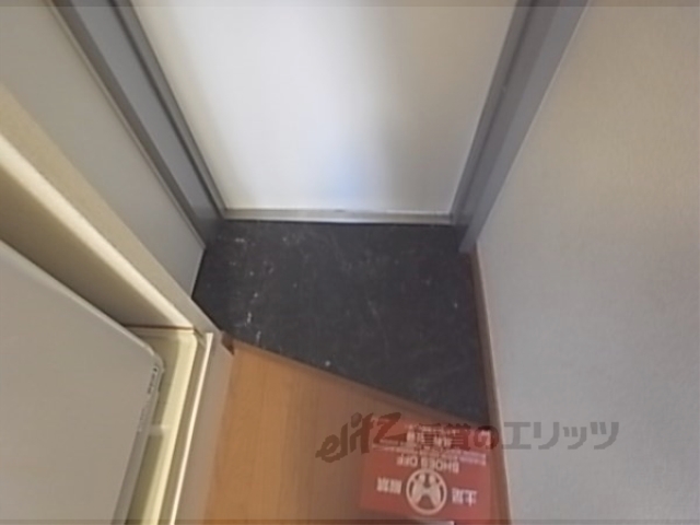 レオパレスシュンの玄関写真
