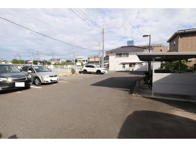 駐車場　駐車場