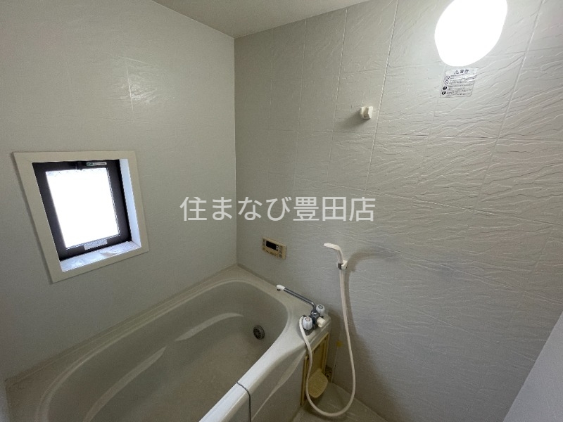 バス・シャワールーム　同型別部屋写真