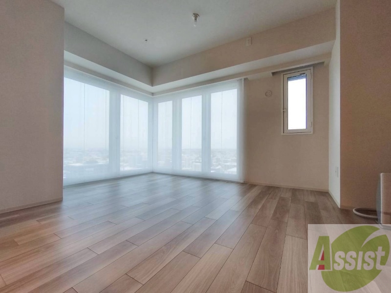 居室・リビング　広くてきれいなリビングです！快適に過ごせそうですね。