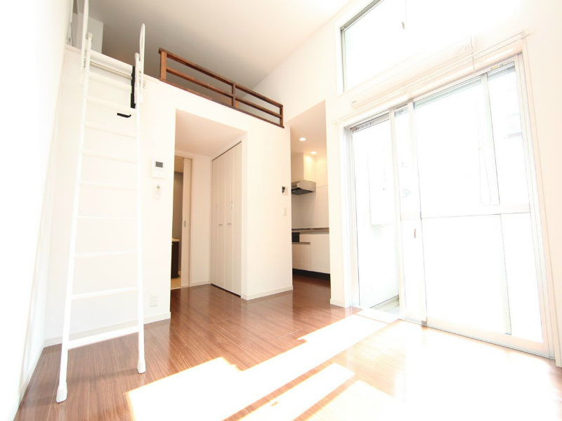 居室・リビング　洋室9.3帖　ロフト4.7帖（収納でもお部屋でも使えます）