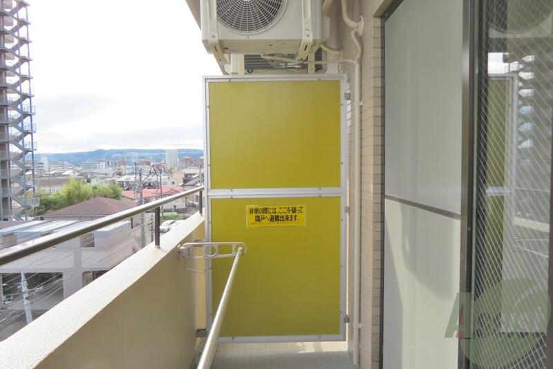 バルコニー　お洗濯がはかどりそうなバルコニーはこちらです