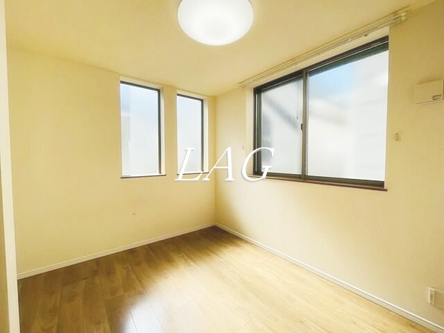 居室・リビング　洋室のお部屋です。