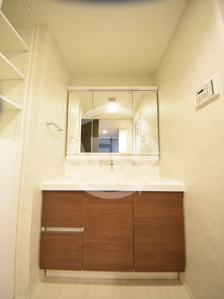 洗面設備　富士林プラザ15番館　独立洗面台