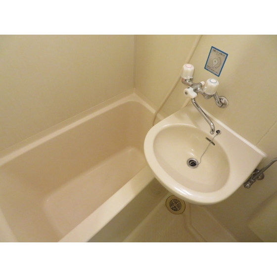 バス・シャワールーム　日々の疲れを癒すお風呂付です