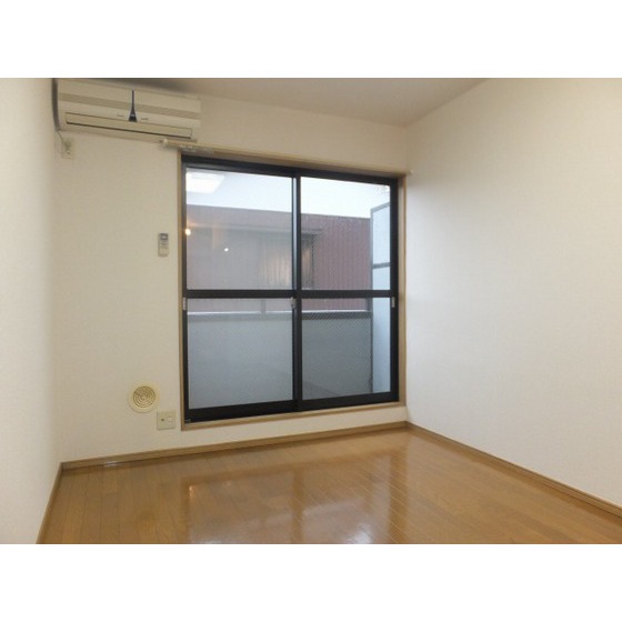 居室・リビング　居室