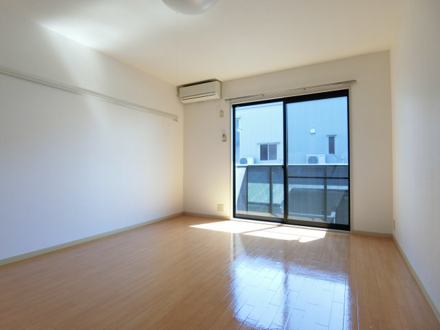 居室・リビング　イメージ203号室の写真