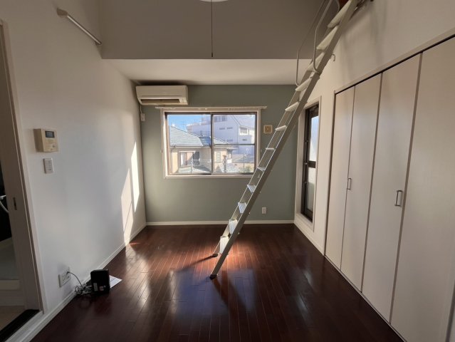 居室・リビング　ゆったりとした居間です