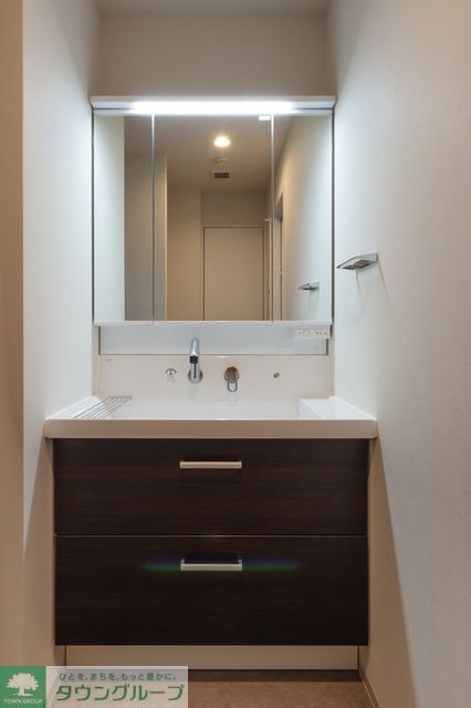 洗面設備　※写真は同タイプ住戸です。