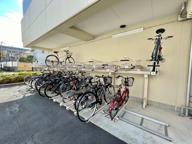 駐車場　駐輪場