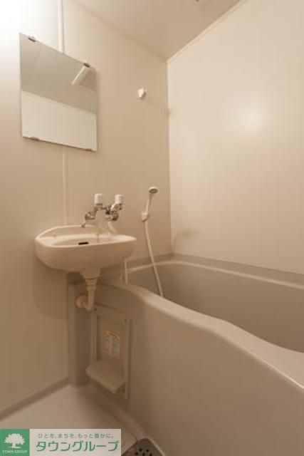 バス・シャワールーム　※写真は同タイプ住戸です。