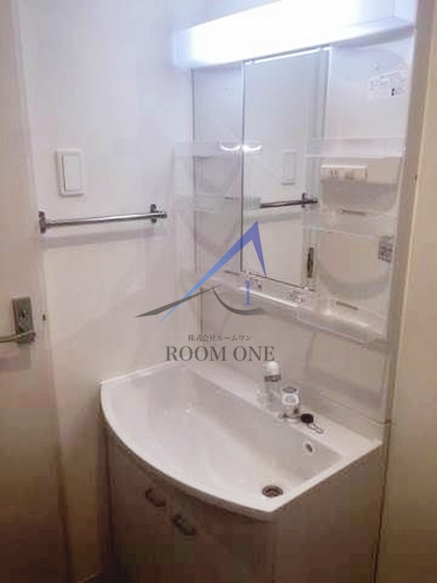 洗面設備　洗面台です。