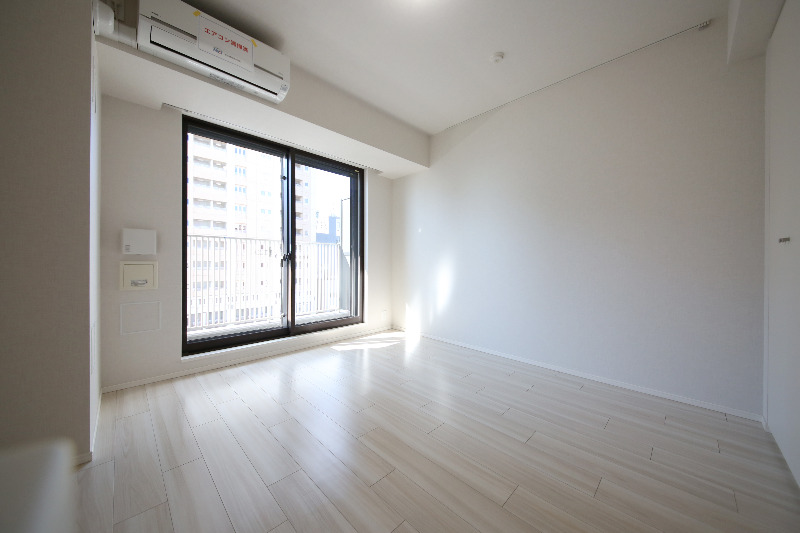 居室・リビング　９．１帖の居室