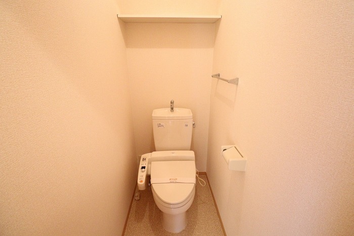 トイレ　温水洗浄暖房便座