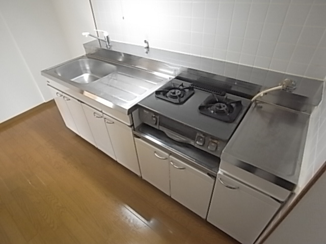 キッチン　キッチンは独立キッチンです。