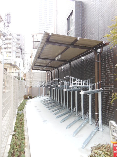 庭　★《見学予約受け付け中》設備充実のハイグレード賃貸マンショ