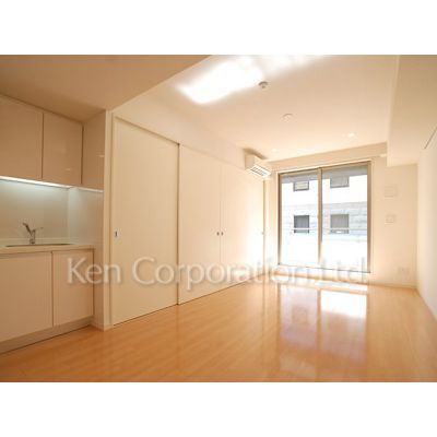 居室・リビング　同タイプ2階のお部屋を撮影。仕様が異なることがあります。