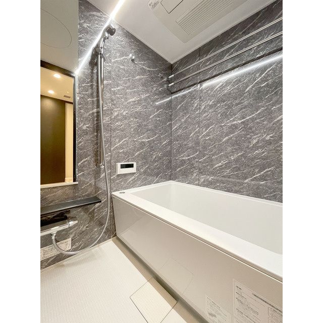 バス・シャワールーム　☆ゆっくりくつろげるお風呂☆