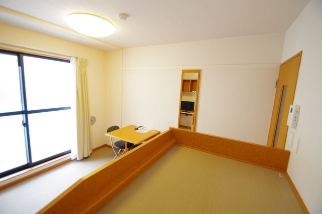 その他部屋・スペース　★フローリングの洋室★