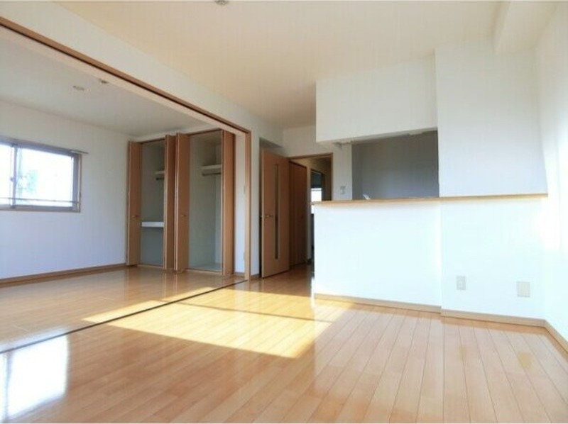 居室・リビング　図面と現状に相違がある場合には現状を優先