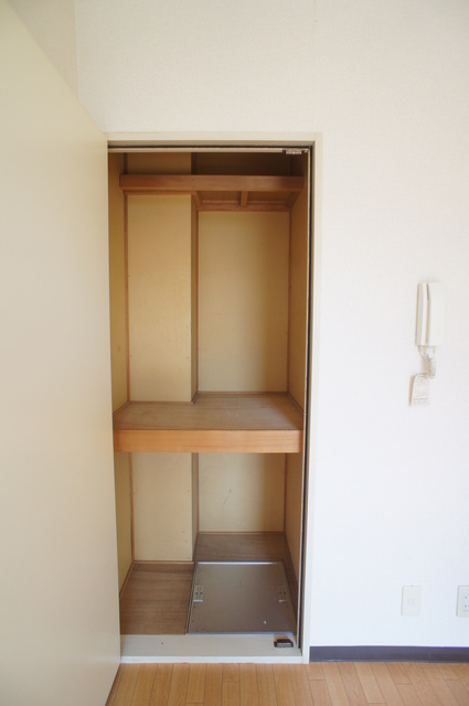 収納　大きなクローゼット付！大切なお洋服をたくさん収納できます！